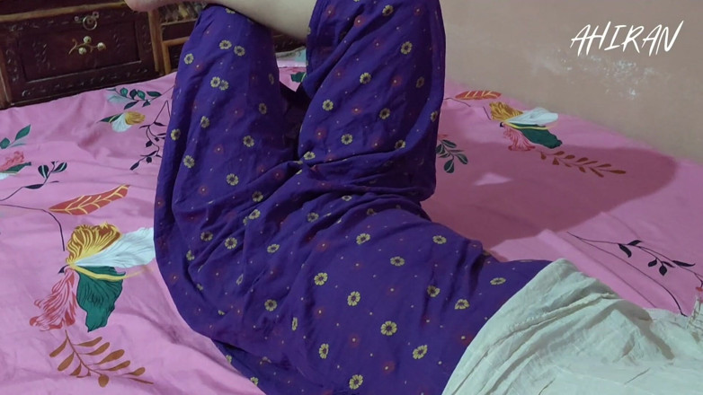 Aahan Ahiran: สาวหมู่บ้านอินเดียวัยใสสัมผัสหีกับแฟนหนุ่ม