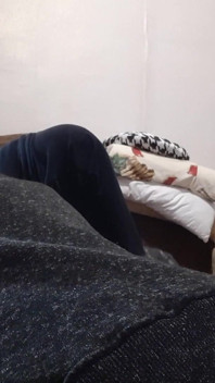 Rapido sesso lesbico sul letto