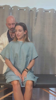 Mya Pleasure se fait examiner complètement par un docteur pervers