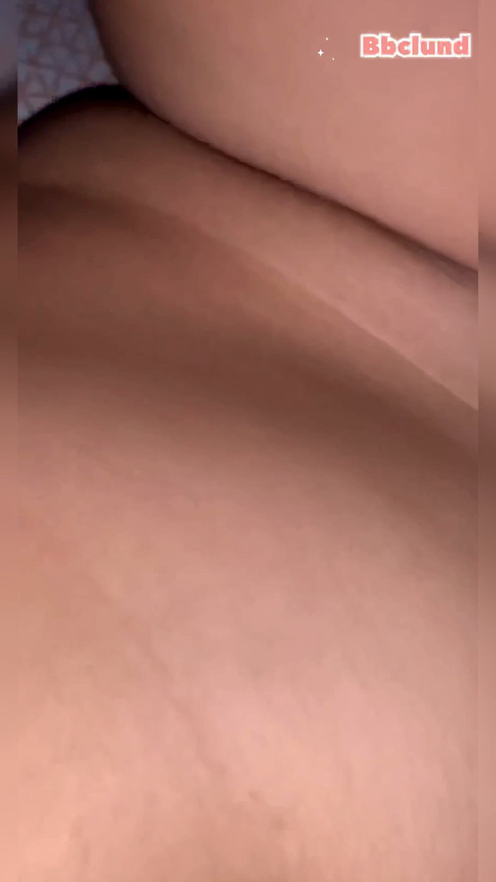 Bbclund Studio: Bbclund - indická vysokoškolská učitelka ošukaná svým studentem (hindský zvuk)