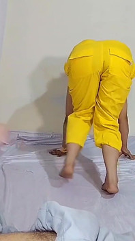 印度女孩想要在性感锻炼后骑乘鸡巴，就像我的穆斯林女友站在亚马逊风格呻吟我的鸡巴一样