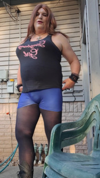 Its a Nice Night for an Outdoor Gangbang!