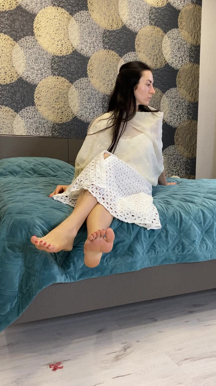 Princess Monica: Foot Slave Training, Toilet Humiliation