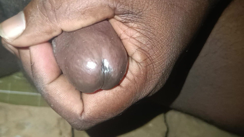 Goodboy_tamil: Avrunkning med sperma