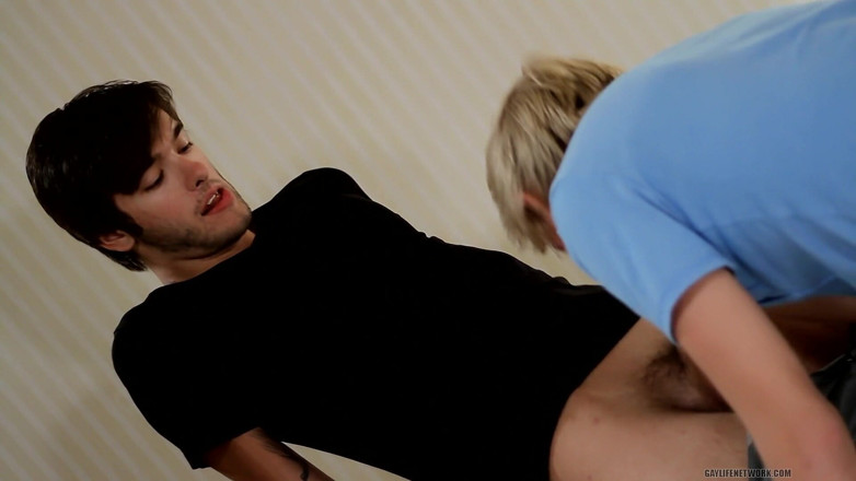 Twinklight: Sexy Tanner Claims Evan's Twink Ass