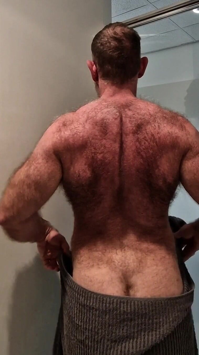 Hairy Ass Reveal (Jack van Dean)