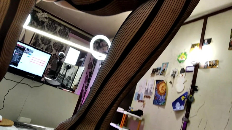 AimeeParadise: Top milf rusoaică AimeeParadise. A doua parte o femeie care...