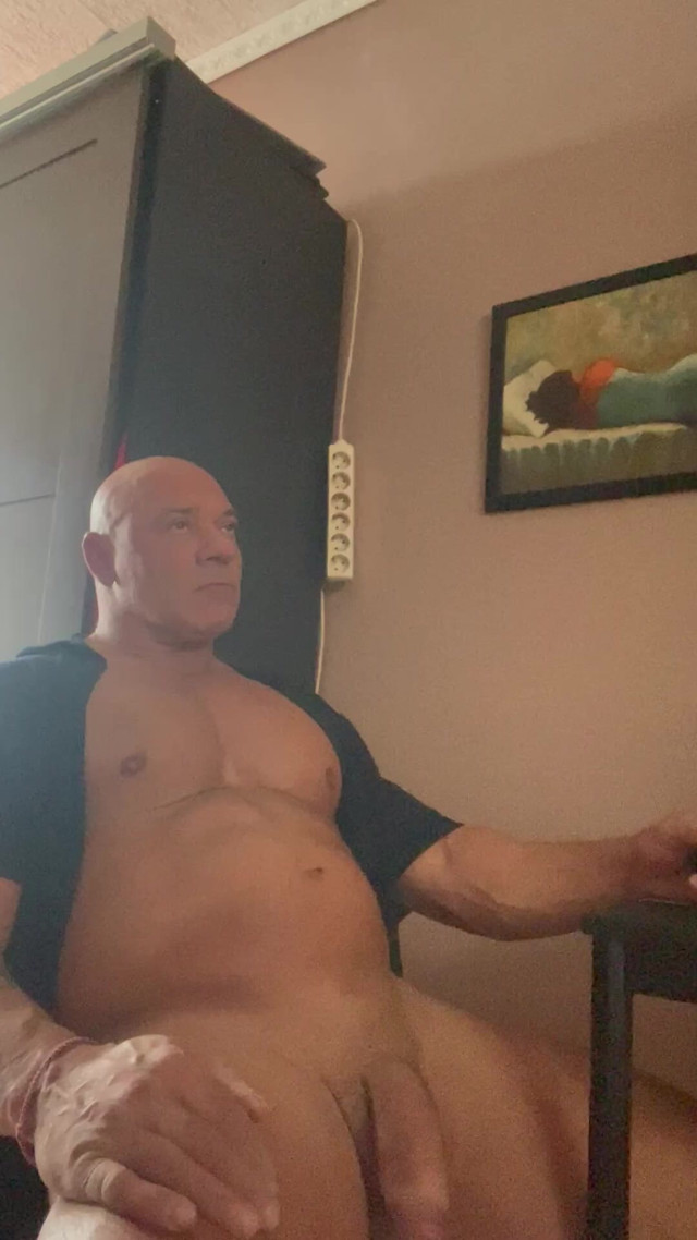Long Wank Amateur Bodybuilder (Mr. Guru) Long Wank Amateur Bodybuilder (Mr. Guru)