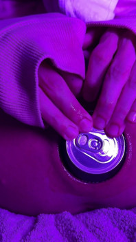 Palmada completa na bunda da prostituta transsexual