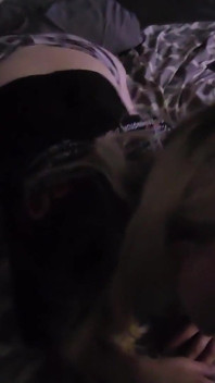 Pik zuigen en sperma slikken - Mama_Foxx94