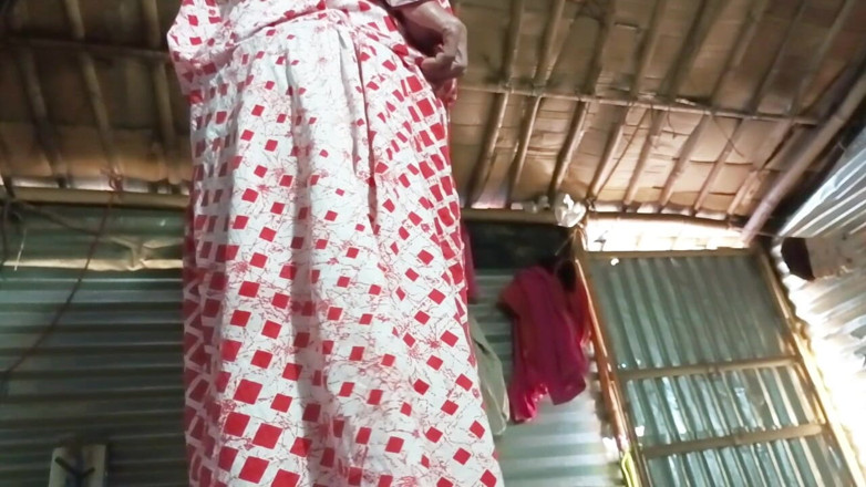 Bengaliauntykichut: Dress Changing Video