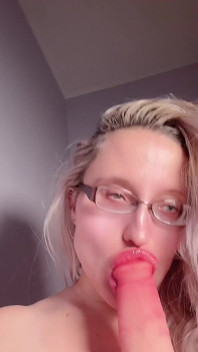 Findom Paypig için büyük dudak takıntısı 31 talimatı