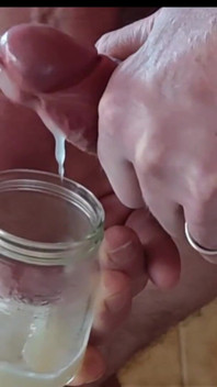 New Super Cumshot From Cicci77 and Pedro! as Always After a Long Masturbation the Sperm Is of Excellent Quality!