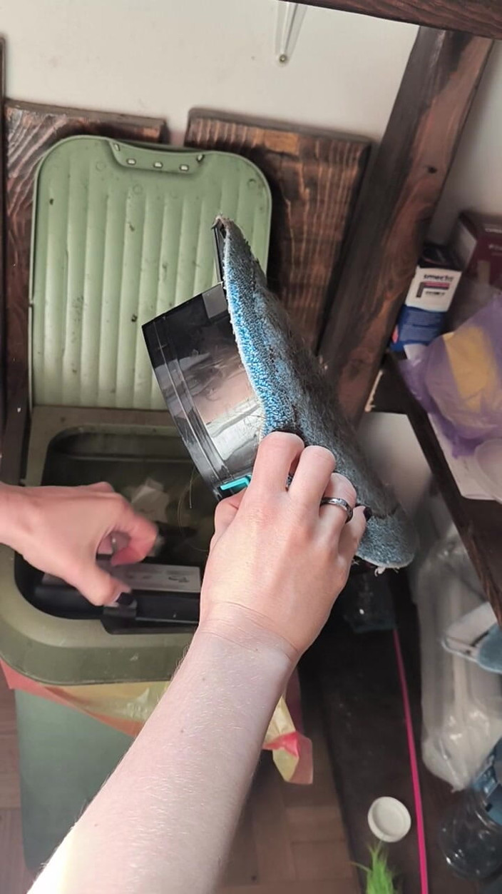 FenekManul: การเรียนการสอนของบอทสูญญากาศ