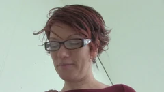 Sylvies Den ve městě - německá MILFka chce sex