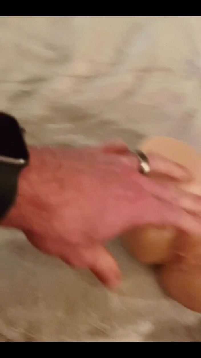 Leo Bayne: Este juguete es demasiado divertido