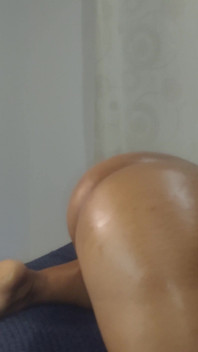 Cummy Bear Bi-sexual Slut
