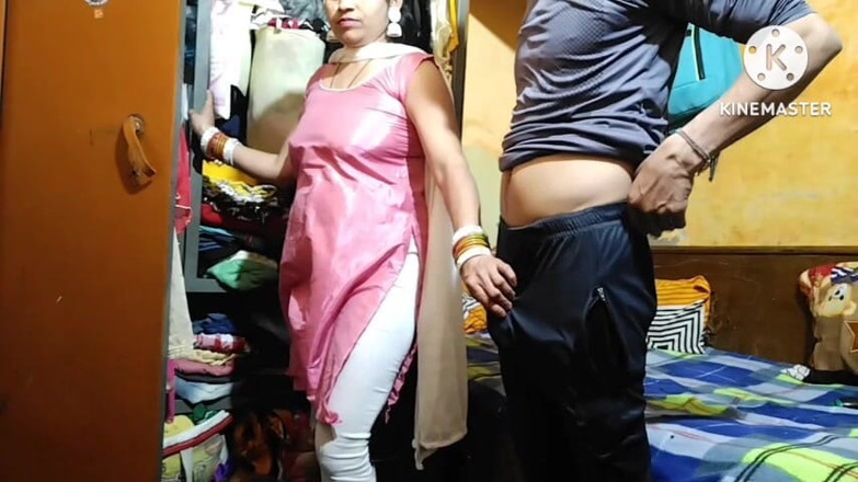 Saxesageth: Una casalinga molto carina sexy e d sexy gand chudai...