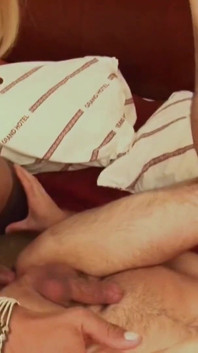 Experienced beauty shemale fucks guy anal