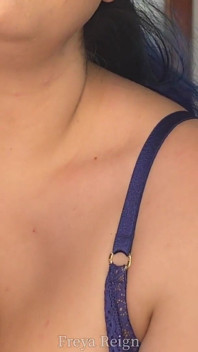 긴 손톱을 빠는 동안 사정할 수 있는 POV: 성별이 없는 네일 페티쉬 더러운 말과 손 작업