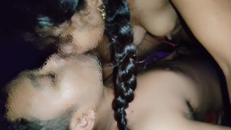 Ranaghat: Desi par extrem romantik och kuk suger