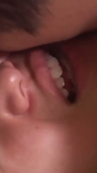 Reife Frauen an Touristenorten abholen - ein Travel Fling endet mit einem creampie - 1. Hälfte