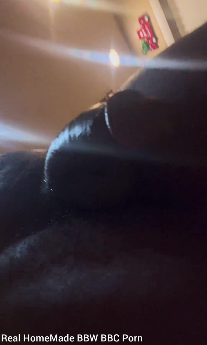 Big black cock BBCee: Eş değiştirme mutfakta büyük siyah yarağımı okşuyor