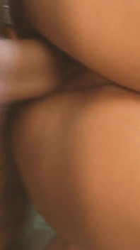 Curlie scopate scena-2 la bella bruna con il seno piccolo finisce per essere piena di sperma