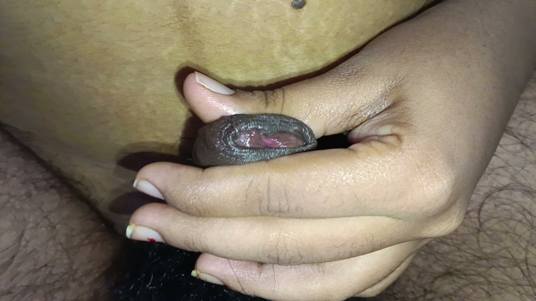 GoodFilmXXX: Une fille très merveilleuse se fait baiser pour la première...