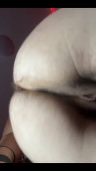 It Jiggles so Much Hehehe