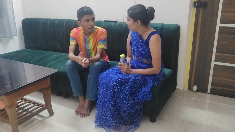 Anjalisingh_sexy: A Desi Wife Cheated Teen Boy and Made a Hot...