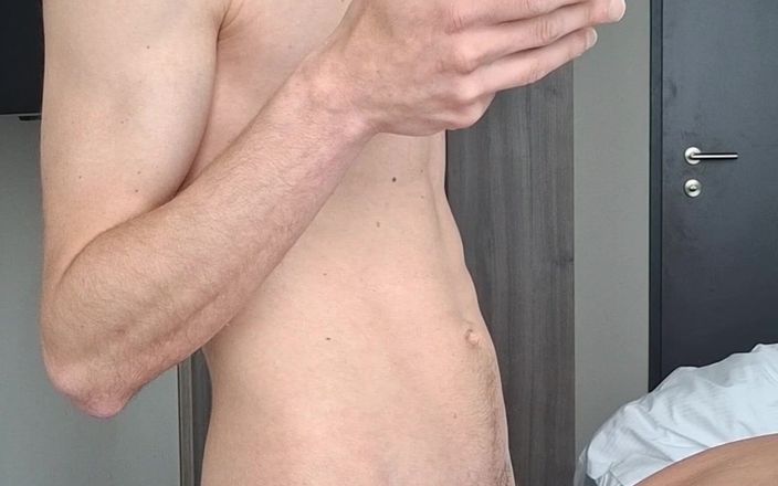 Dexterxxlfun: Super Mario? Thomas mi sborra nel culo. Papà con uomo...