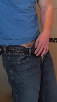 Nový chlupatý plavec Aaron Dickson
