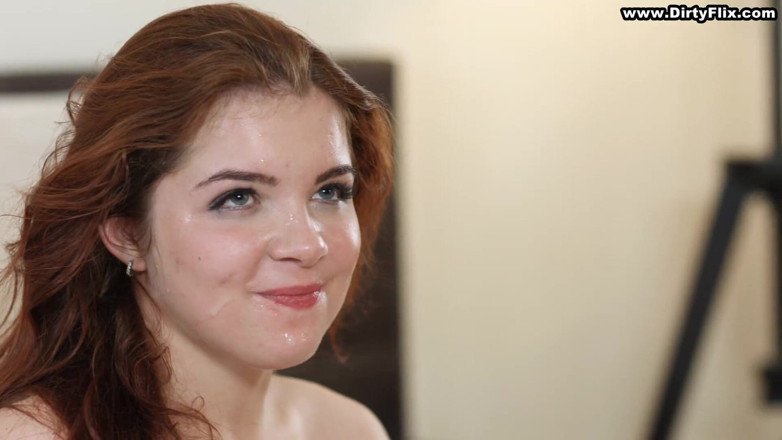 Young Courtesans: Doorboorde hottie neemt rauwe anale seks