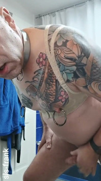 Sls-frank Llevo Anillos Enormes En Mis Pezones Y Muéstrame Con Nosotros