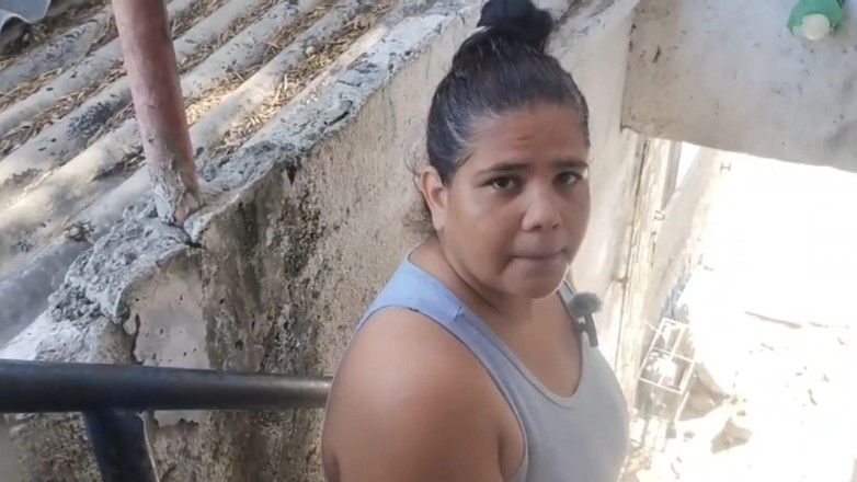 Adribella69: Invito a la sexy chica grande del gimnasio a mi...