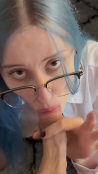 POV creampie do mladého učitele, dvakrát sperma v těsné kundičce