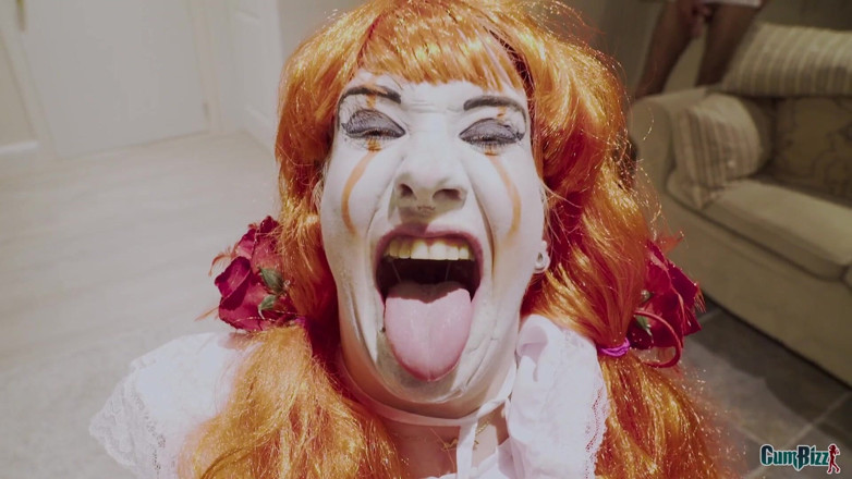 Cumbizz: Holländsk clown cumslut Halloween