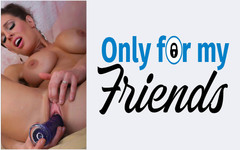 Only for my Friends: Il primo porno di veronica avluv, una troia miLF con...