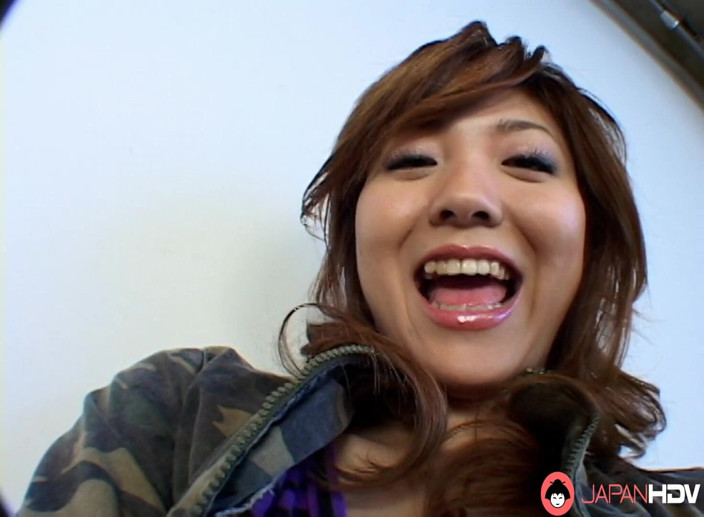 Japan HDV: Slutty model made her photographer cum the other day