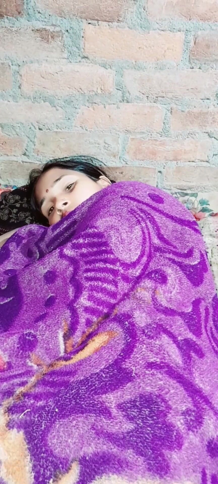 Renudbf: 男朋友操印度处女德西哥的阴户很难