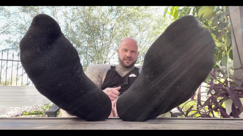 Jasons feet: Ik ben net terug van de sportschool en ik zit...