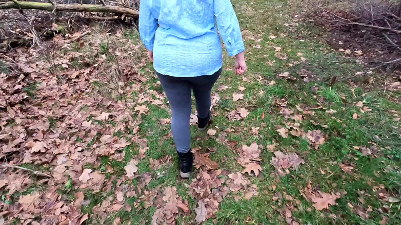 Bouncy Tits Action: Breastslapping di luar rumah