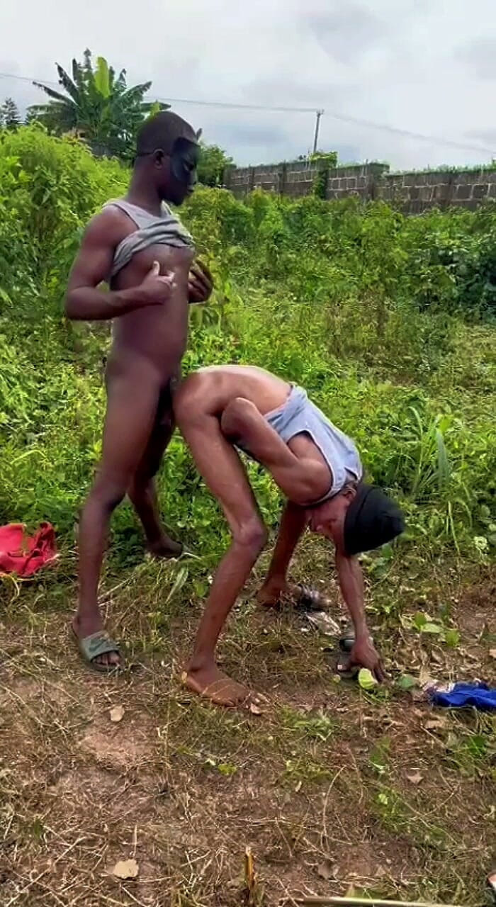 BLACKSHOOTERR: Outside the Fence Fucking Abd Sucking Him...