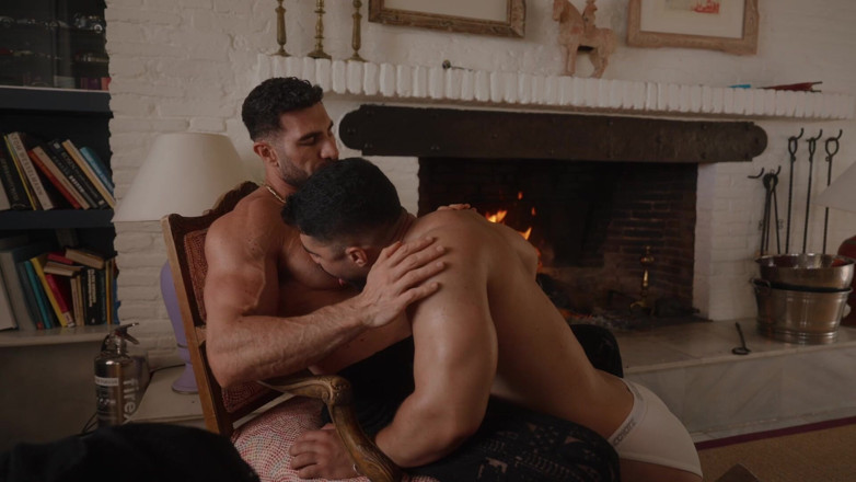 Fitcamgay: คนสวนของกูเซ็กซี่มาก