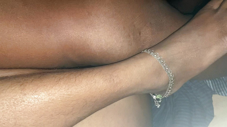 Indo sexy 2023: Pieprzę Desi Bengali Bhabhi w jej domu! spust w jej...