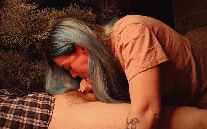 Blowjobs Alice: I'm drooling on my stepmom's husband's dick