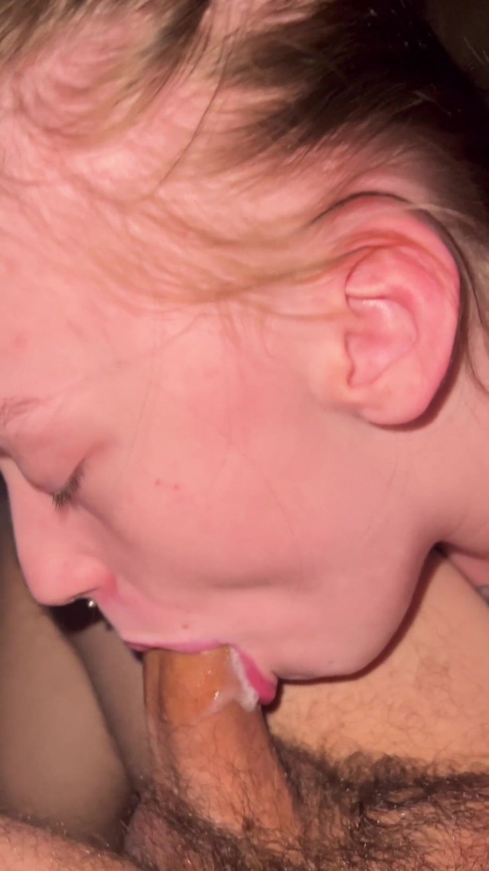 Candyxxxcrusher: Young Slut Loves to Suck and Swallow