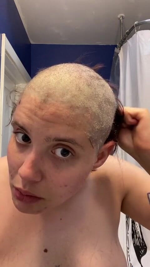 Adama Daat: Hairless whore: going completely bald and browless with a fetish...