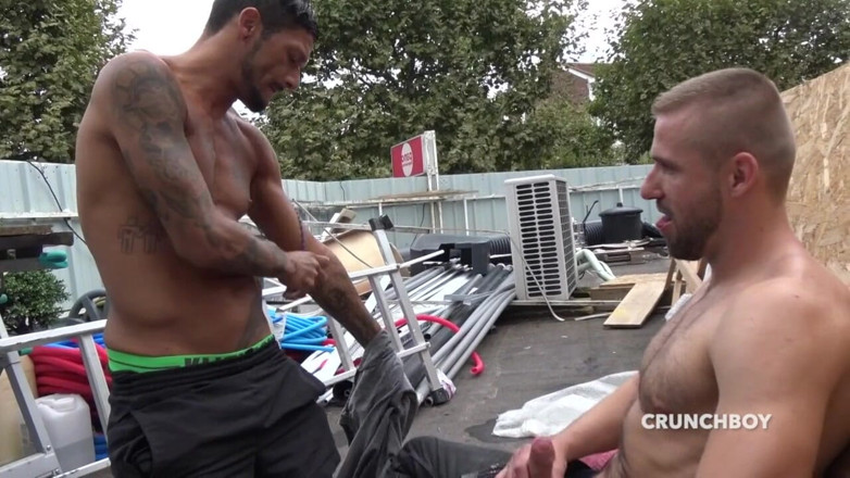 Raw French Bad boys: Esteban kasırga tarafından prezervatifsiz sikiliyor